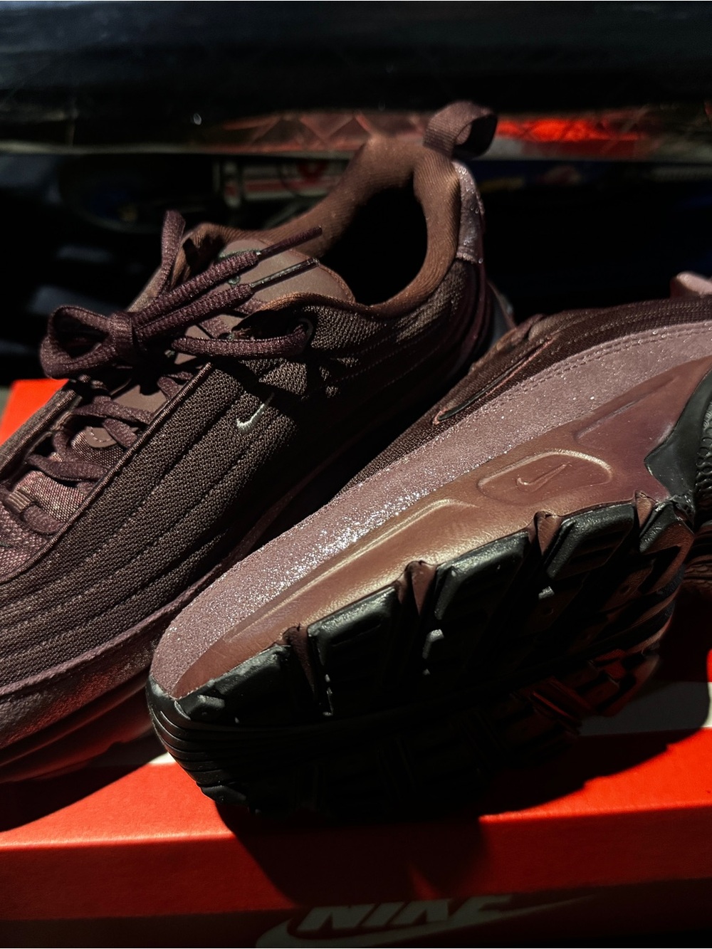 Nike Air Max Portal SE, NWT, 8.5, Burgundy - Picture 3 of 10